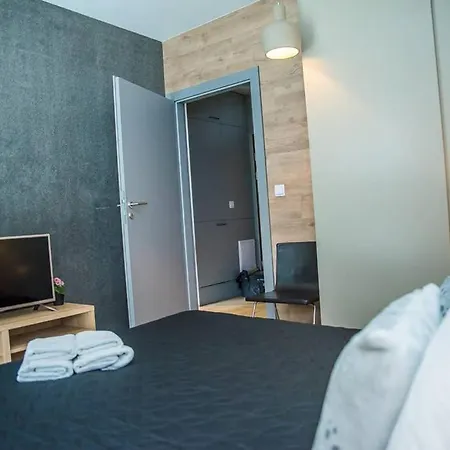 Easy Rent - Cute 37 Apartment *
