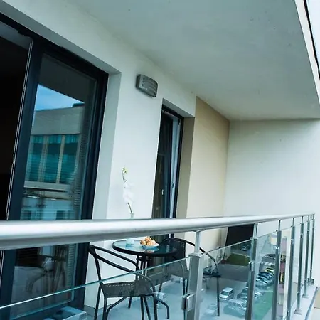 Easy Rent - Cute 37 Apartment